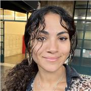 Laureata con lode offre aiuto compiti per elementari, medie e licei umanistici. Prezzo basso e trattabile, sia dal vivo che online